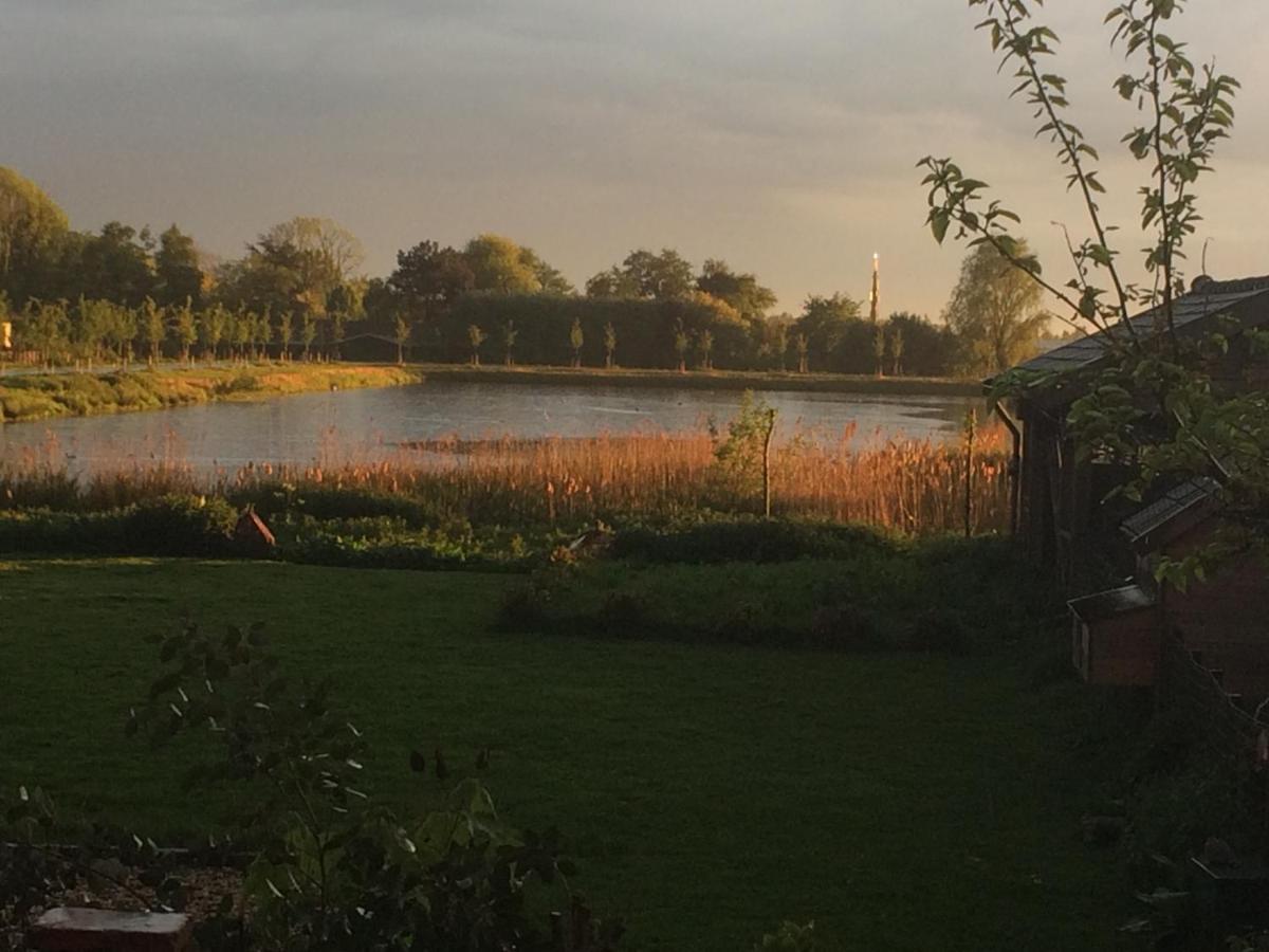 Hoeve Cornelia Berkel en Rodenrijs Экстерьер фото